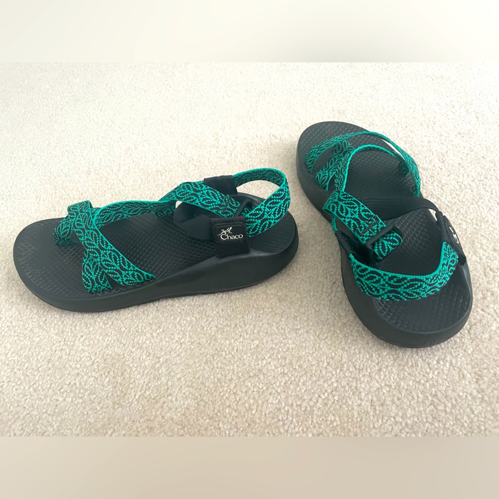 Women’s Chacos sandals size 8 black/teal - Picture 4 of 5